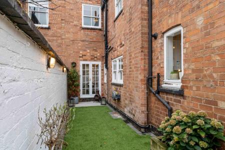 4 bedroom Terraced House for sale in Hyde Place, Leamington Spa