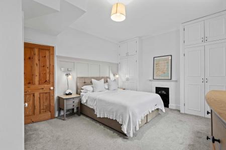 4 bedroom Terraced House for sale in Hyde Place, Leamington Spa