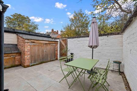 4 bedroom Terraced House for sale in Hyde Place, Leamington Spa