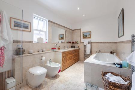 3 bedroom Terraced House for sale in Clarendon Avenue, Leamington Spa
