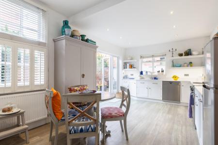 3 bedroom Terraced House for sale in Clarendon Avenue, Leamington Spa