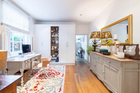 3 bedroom Terraced House for sale in Clarendon Avenue, Leamington Spa