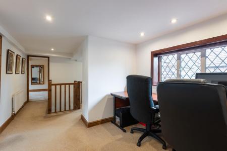 4 bedroom Detached house for sale in Hawthorne Gardens, Church Road, Long Itchington