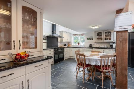 4 bedroom Detached house for sale in Hawthorne Gardens, Church Road, Long Itchington