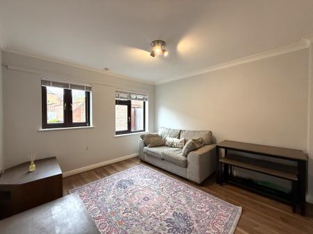 2 bedroom Semi-detached house to let in Crompton Street, Warwick, CV34