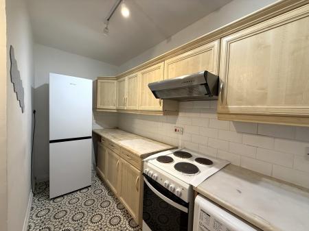 2 bedroom Semi-detached house to let in Crompton Street, Warwick, CV34