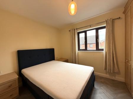 2 bedroom Semi-detached house to let in Crompton Street, Warwick, CV34