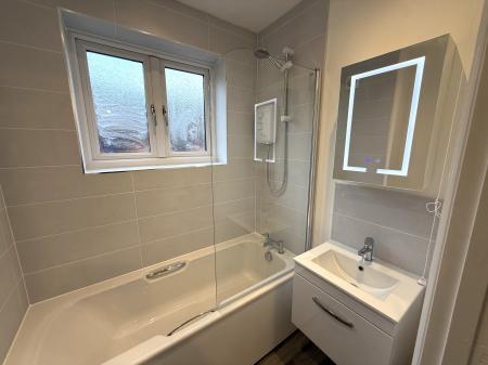 2 bedroom Semi-detached house to let in Crompton Street, Warwick, CV34