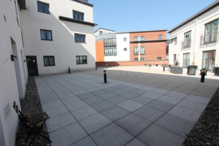 2 bedroom Flat to let in Livery Street, Leamington Spa, CV32