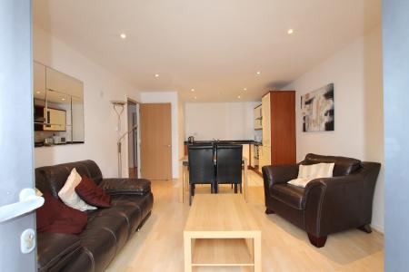 2 bedroom Flat to let in Livery Street, Leamington Spa, CV32