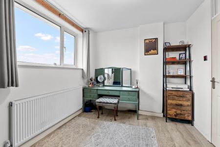 2 bedroom Semi-detached house for sale in Anderson Drive, Whitnash, Leamington Spa