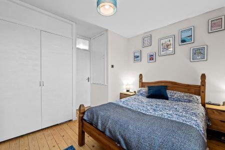 2 bedroom Semi-detached house for sale in Anderson Drive, Whitnash, Leamington Spa