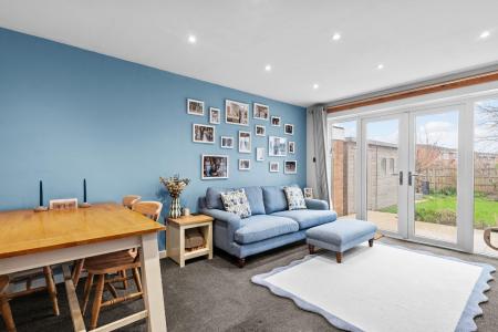 2 bedroom Semi-detached house for sale in Anderson Drive, Whitnash, Leamington Spa