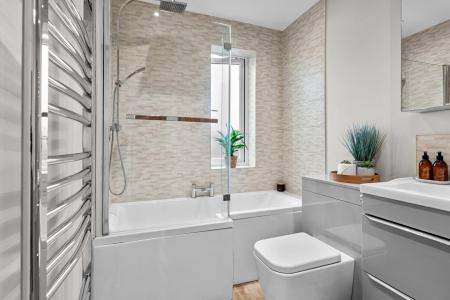 3 bedroom Semi-detached house for sale in Braemar Road, Lillington, Leamington Spa