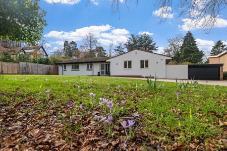 3 bedroom Detached bungalow for sale in Cannon Hill Road, Coventry