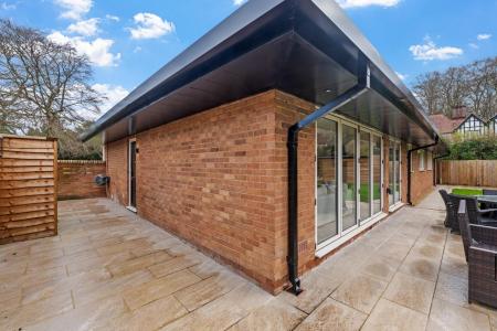 3 bedroom Detached bungalow for sale in Cannon Hill Road, Coventry