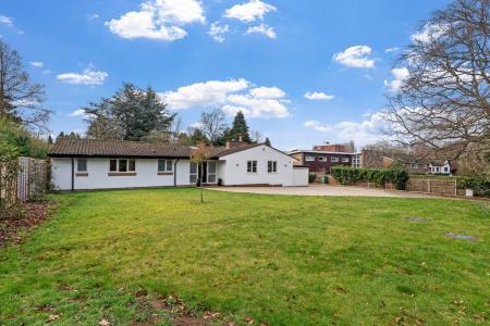 3 bedroom Detached bungalow for sale in Cannon Hill Road, Coventry