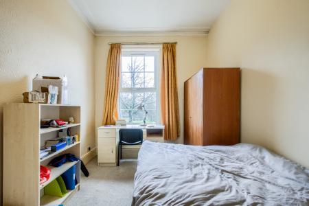 6 bedroom Terraced House to let in Abbey Hill, Kenilworth, CV8