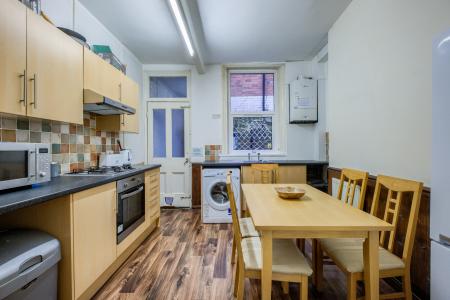 6 bedroom Terraced House to let in Abbey Hill, Kenilworth, CV8