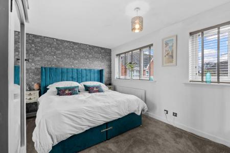 3 bedroom Semi-detached house for sale in Alderman Way, Weston Under Wetherley, Leamington Spa