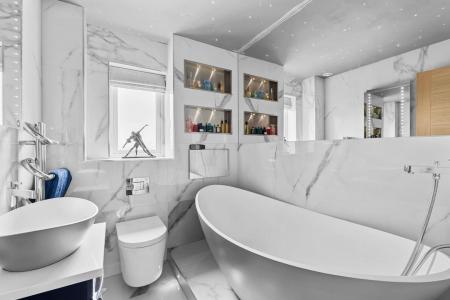 3 bedroom Semi-detached house for sale in Alderman Way, Weston Under Wetherley, Leamington Spa