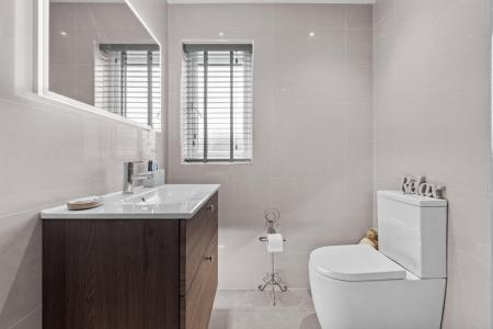 3 bedroom Semi-detached house for sale in Alderman Way, Weston Under Wetherley, Leamington Spa