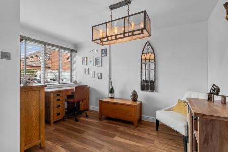 3 bedroom Semi-detached house for sale in Alderman Way, Weston Under Wetherley, Leamington Spa