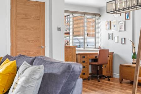 3 bedroom Semi-detached house for sale in Alderman Way, Weston Under Wetherley, Leamington Spa