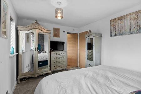 3 bedroom Semi-detached house for sale in Alderman Way, Weston Under Wetherley, Leamington Spa