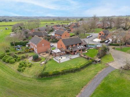 3 bedroom Semi-detached house for sale in Alderman Way, Weston Under Wetherley, Leamington Spa