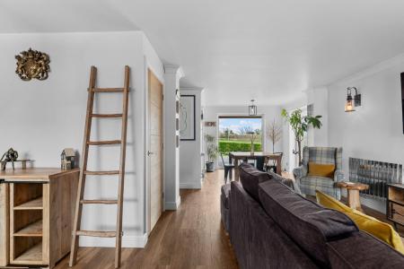 3 bedroom Semi-detached house for sale in Alderman Way, Weston Under Wetherley, Leamington Spa