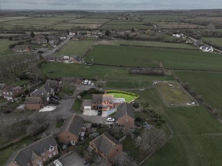 3 bedroom Semi-detached house for sale in Alderman Way, Weston Under Wetherley, Leamington Spa