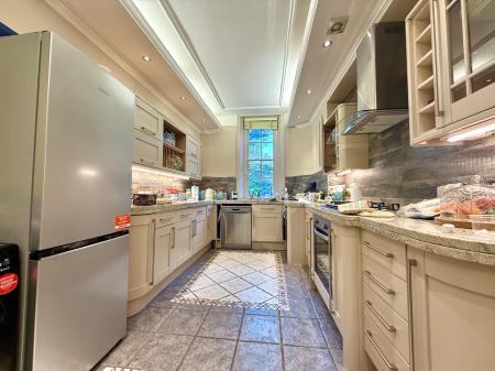 2 bedroom Apartment to let in Sandy Lane, Leamington Spa, CV32