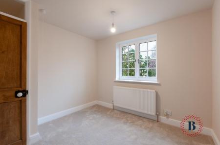 3 bedroom Terraced House for sale in Eathorpe, Leamington Spa