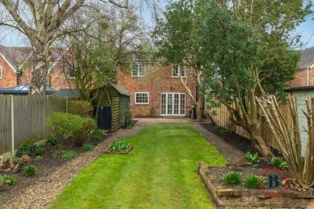 3 bedroom Terraced House for sale in Eathorpe, Leamington Spa