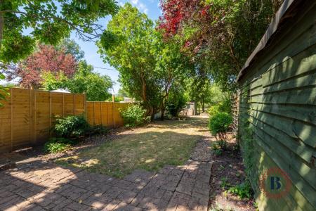 3 bedroom Terraced House for sale in Eathorpe, Leamington Spa