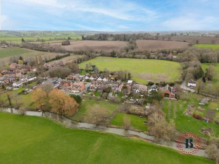3 bedroom Terraced House for sale in Eathorpe, Leamington Spa