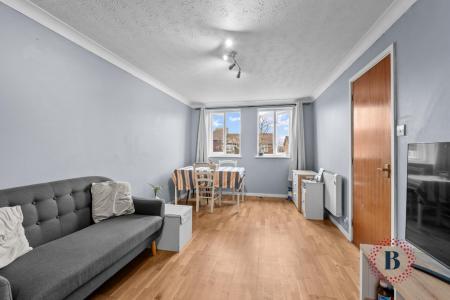 2 bedroom Apartment for sale in Charlotte Street, Leamington Spa