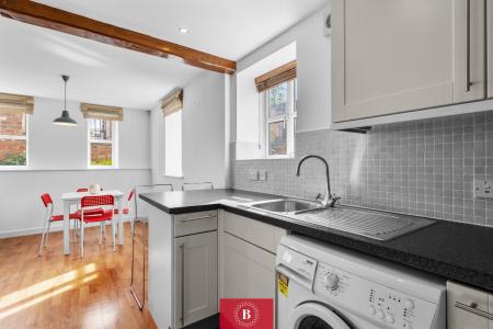 2 bedroom Apartment for sale in Albert Street, Warwick