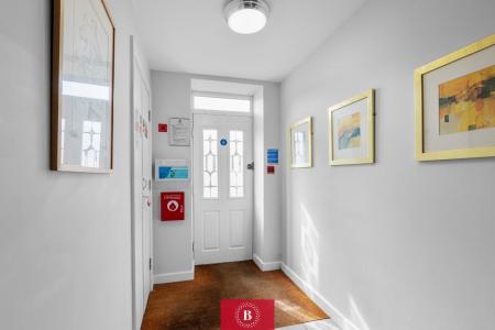 2 bedroom Apartment for sale in Albert Street, Warwick