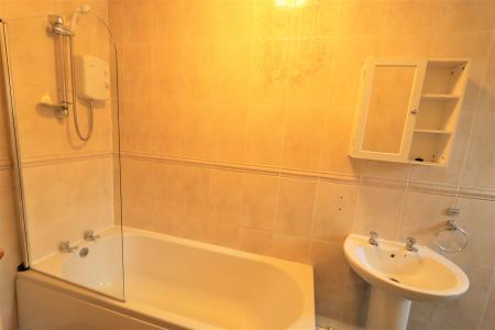 2 bedroom Terraced House to let in Princes Street, Leamington Spa, CV32