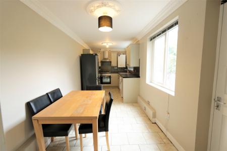 2 bedroom Terraced House to let in Princes Street, Leamington Spa, CV32