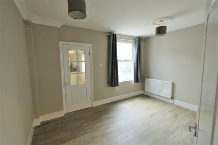 2 bedroom Terraced House to let in Princes Street, Leamington Spa, CV32