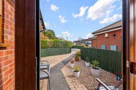 3 bedroom Detached bungalow for sale in Beale Close, Bishops Tachbrook, Leamington Spa