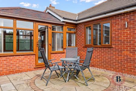 3 bedroom Detached bungalow for sale in Beale Close, Bishops Tachbrook, Leamington Spa