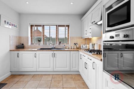 3 bedroom Detached bungalow for sale in Beale Close, Bishops Tachbrook, Leamington Spa