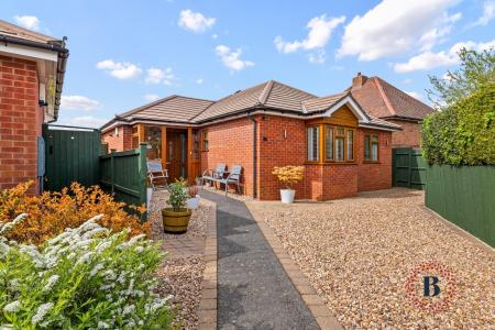 Beale Close, Bishops Tachbrook, Leamington Spa