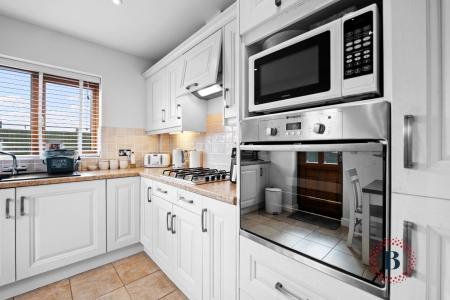 3 bedroom Detached bungalow for sale in Beale Close, Bishops Tachbrook, Leamington Spa