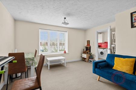 2 bedroom Flat for sale in Frances Havergal Close, Leamington Spa