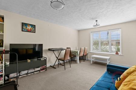 2 bedroom Flat for sale in Frances Havergal Close, Leamington Spa